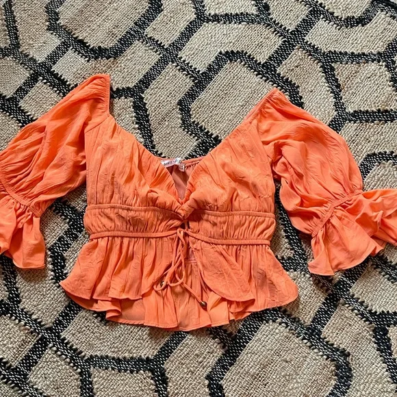 🦋Orange Blouse - Picture 1 of 3